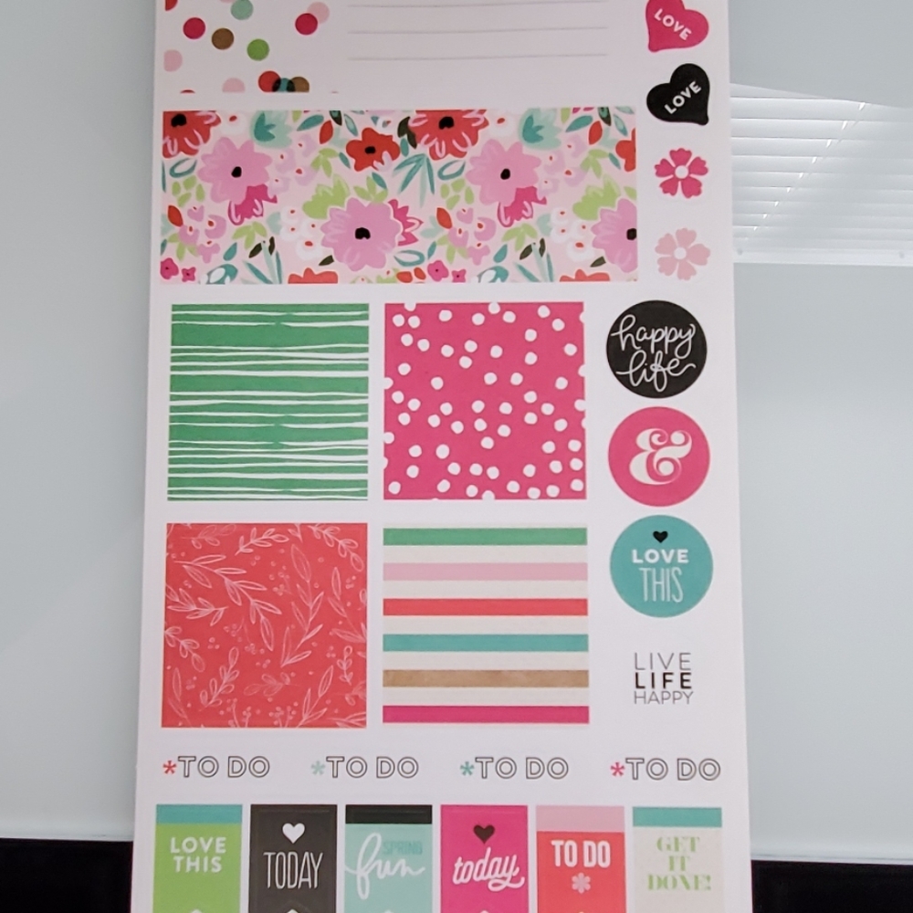 Sticker book - Picture 4 of 8